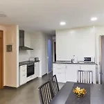 Diagonal شقة *