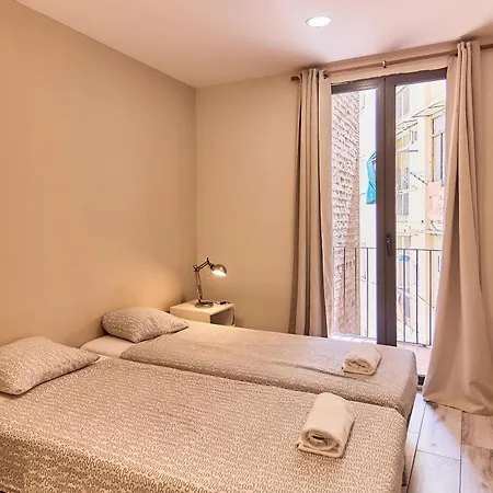 Apartment Diagonal *