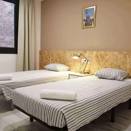 Apartment Diagonal *
