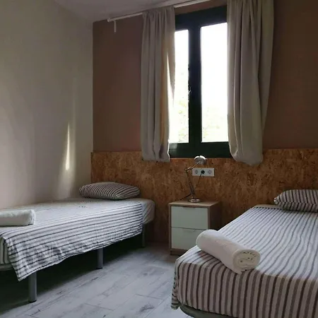 Diagonal Apartment *